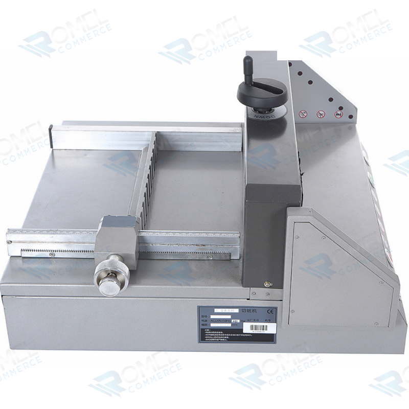 GUILLOTINA ELECTRICA DE PRECISIÓN 330MM DE ANCHO